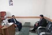 بیژن حسین پور آقایی سرپرست شبکه دامپزشکی شهرستان خانمیرزا با اولین دادستان این شهرستان در محل دفتر کار ایشان دیدار و گفتگو کرد