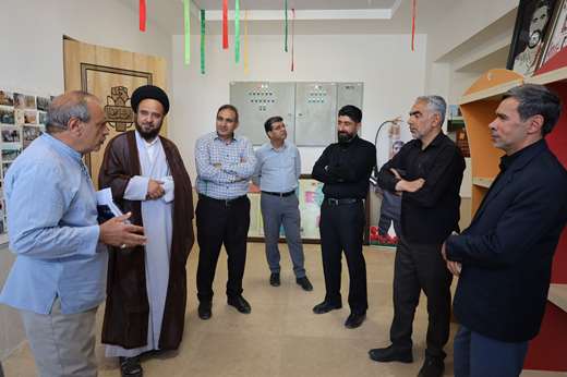 دفاع مقدس برای تمام نسلها در طول تاریخ سرمشق و الگو می باشد