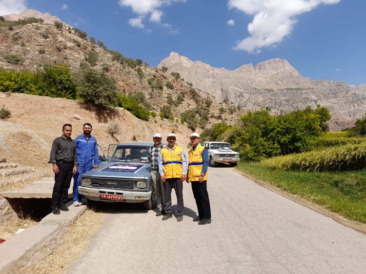 دکتر رضا مرجانیان رئیس شبکه دامپزشکی شهرستان کیار: اردوی جهاد دامپزشکی به منظور خدمات رسانی رایگان به دامداران در روستای آبشاران علیا برگزار شد.  