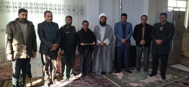 دیدار رئیس شبکه دامپزشکی شهرستان کوهرنگ با خانواده معظم شهید والامقام جلیلی در این شهرستان