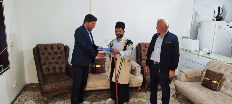 دیدار و سرکشی روسای شبکه های دامپزشکی از بازنشستگان صدیق و سرافراز دامپزشکی استان